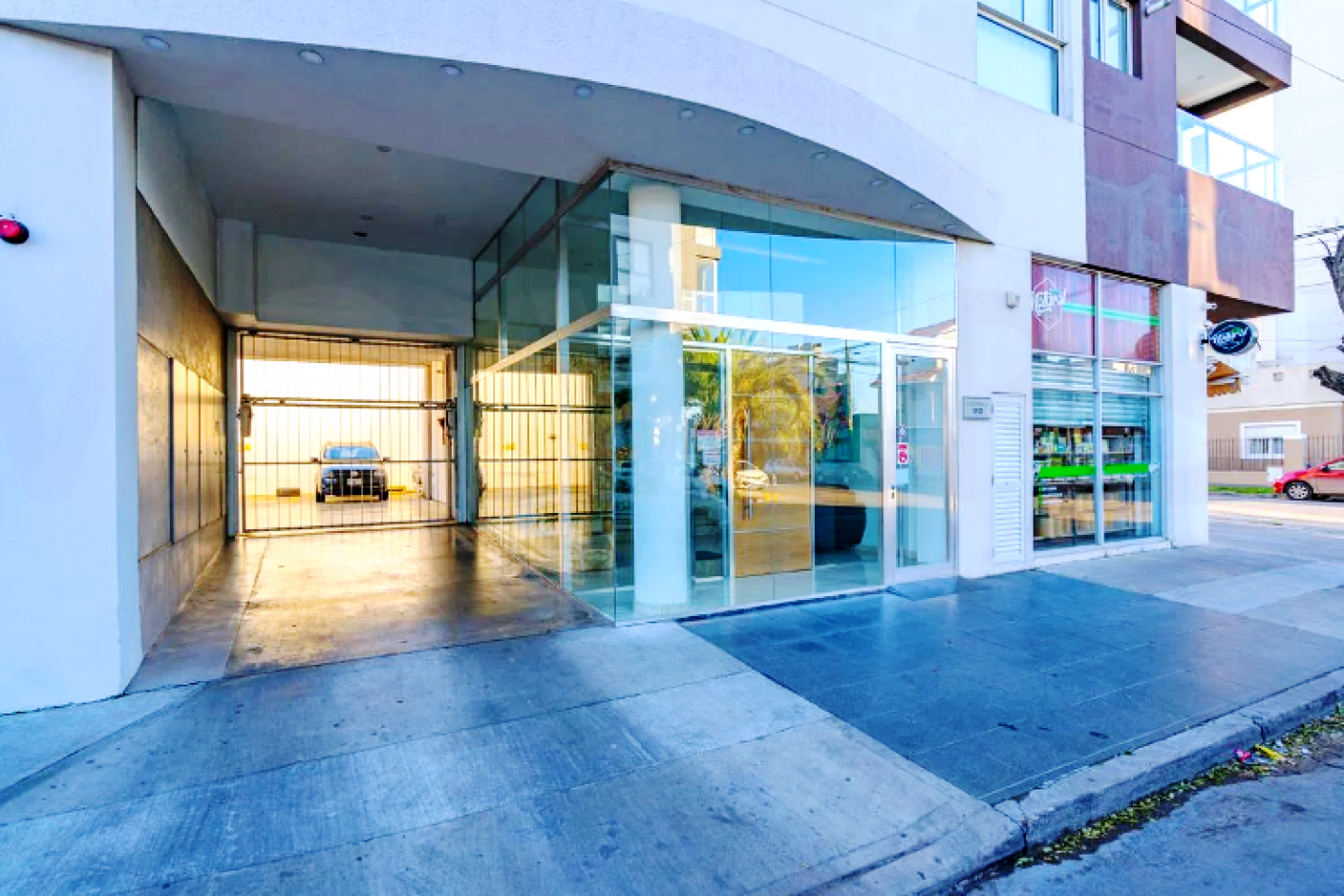 DEPARTAMENTO 2 AMB. c/ COCHERA