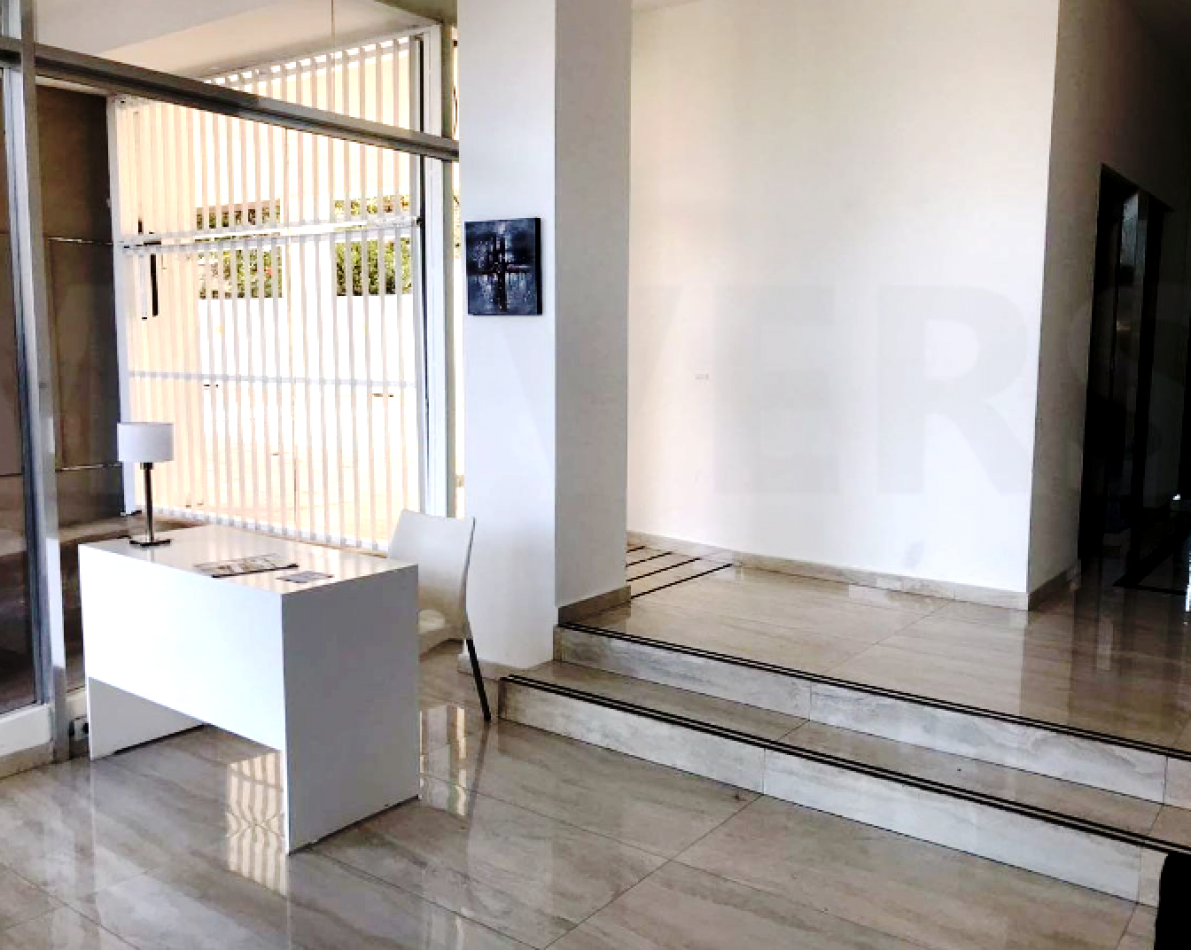 DEPARTAMENTO 2 AMB. c/ COCHERA