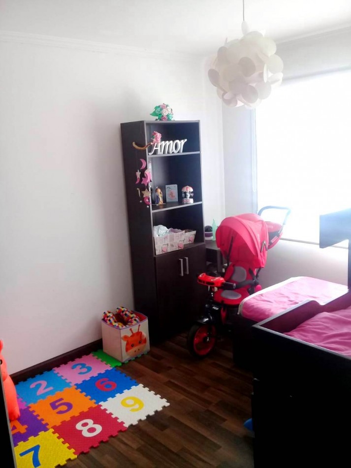 DUPLEX 4 AMBIENTES  COCHERA , JARDIN y PARRILA                           