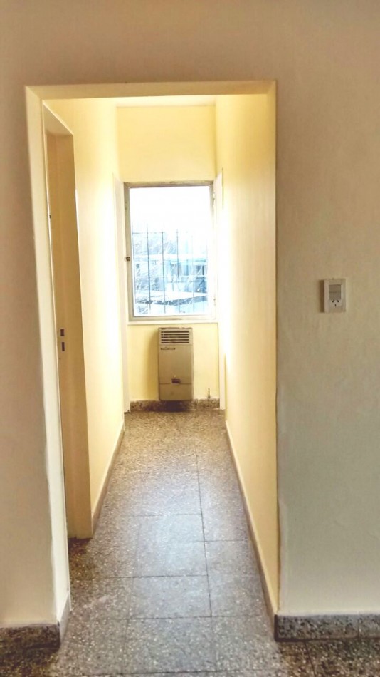 DEPARTAMENTO DE 2 AMBIENTES AMPLIOS