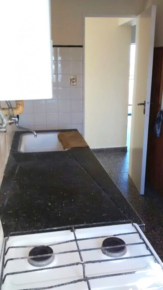 DEPARTAMENTO DE 2 AMBIENTES AMPLIOS