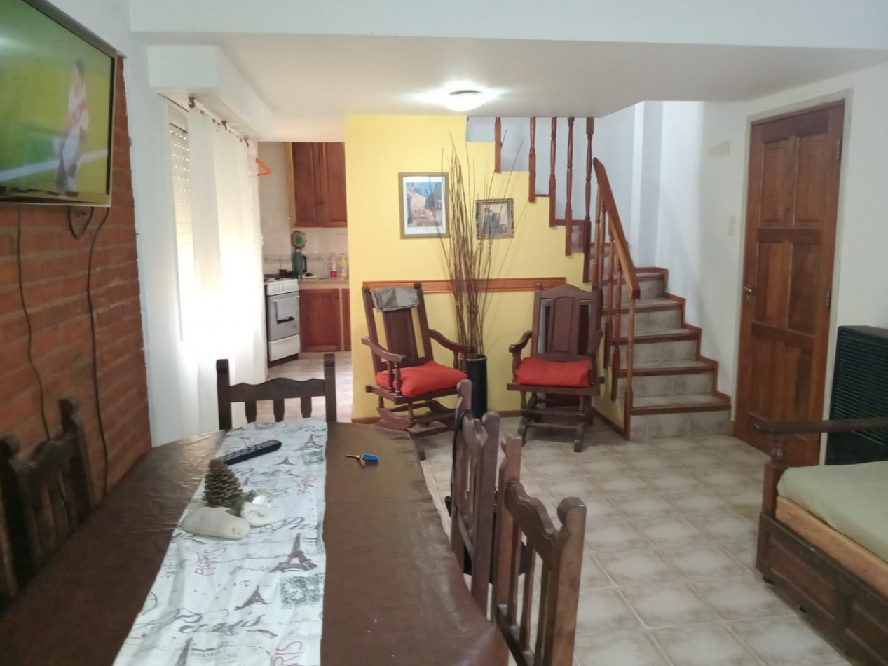 VILLA GESSEL DUPLEX  3 AMB.FRENTE AL MAR c/ COCHERA